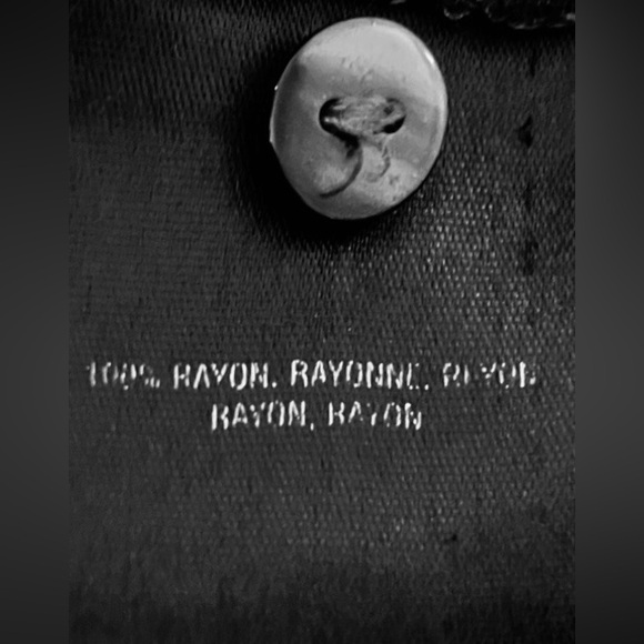 Anthropologie Maeve All Rayon Print blouse with Foxes in Plum Color Size 2 - Picture 7 of 9